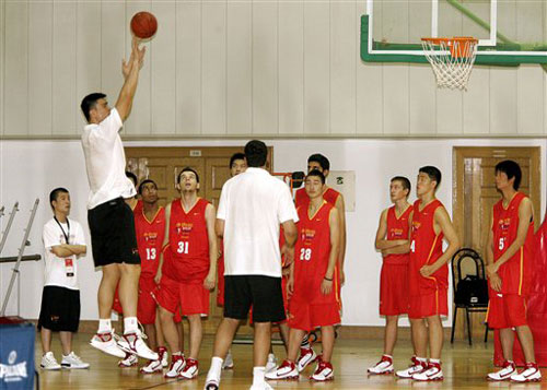 我国选手在 我国选手在