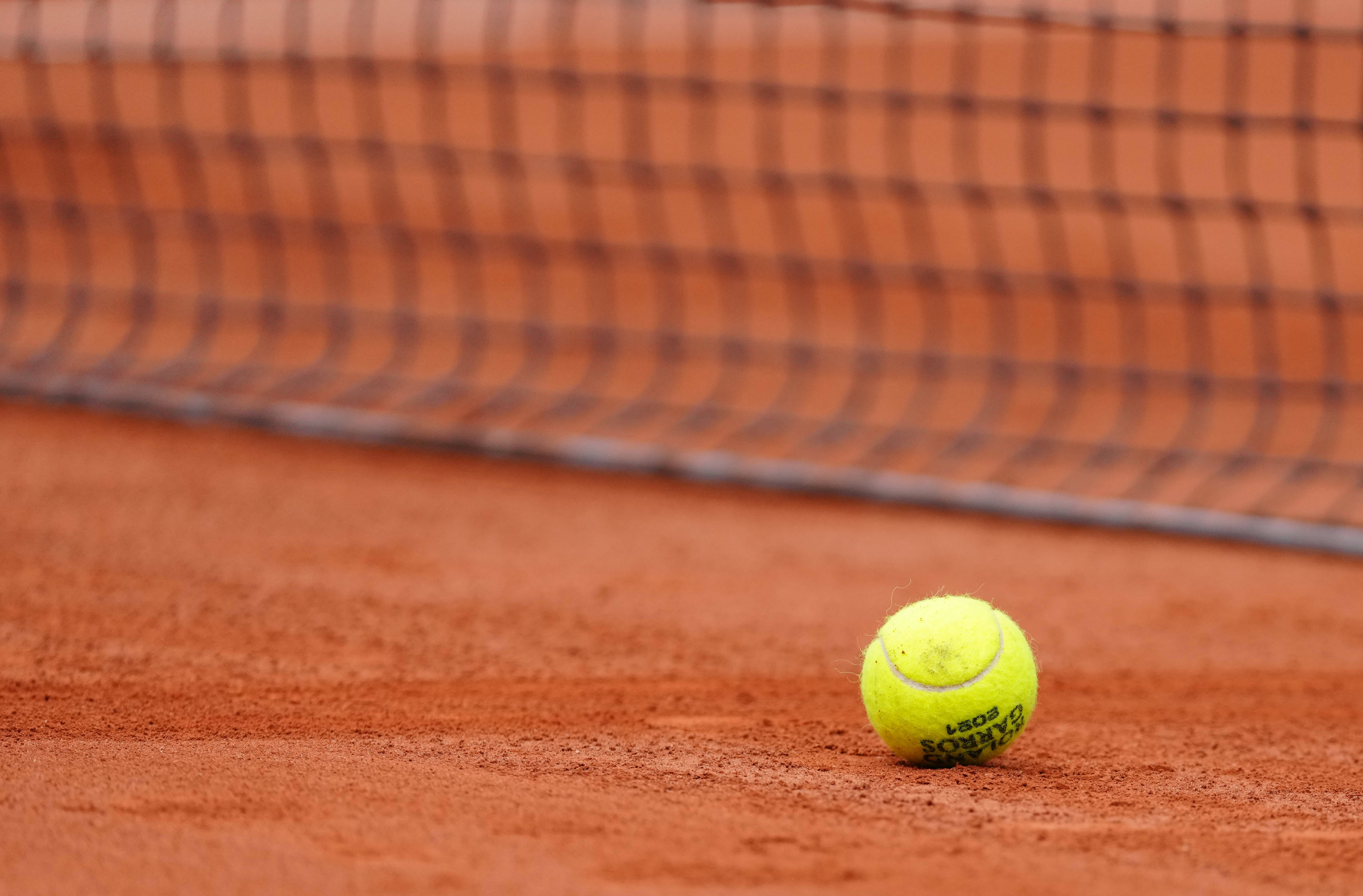 签下深足旧 签下深足旧