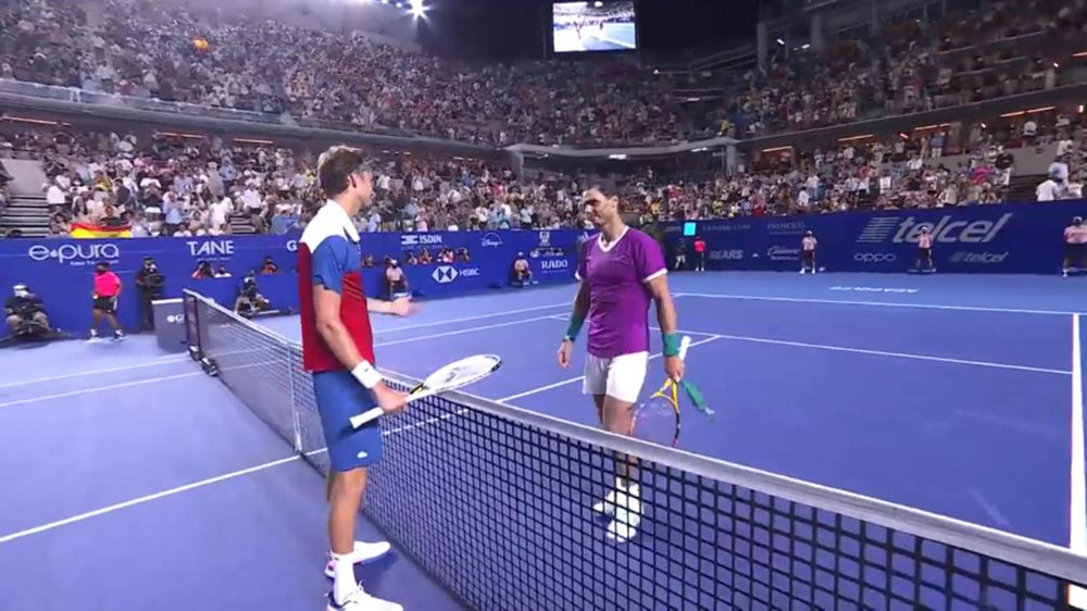 在整个冬季 在整个冬季