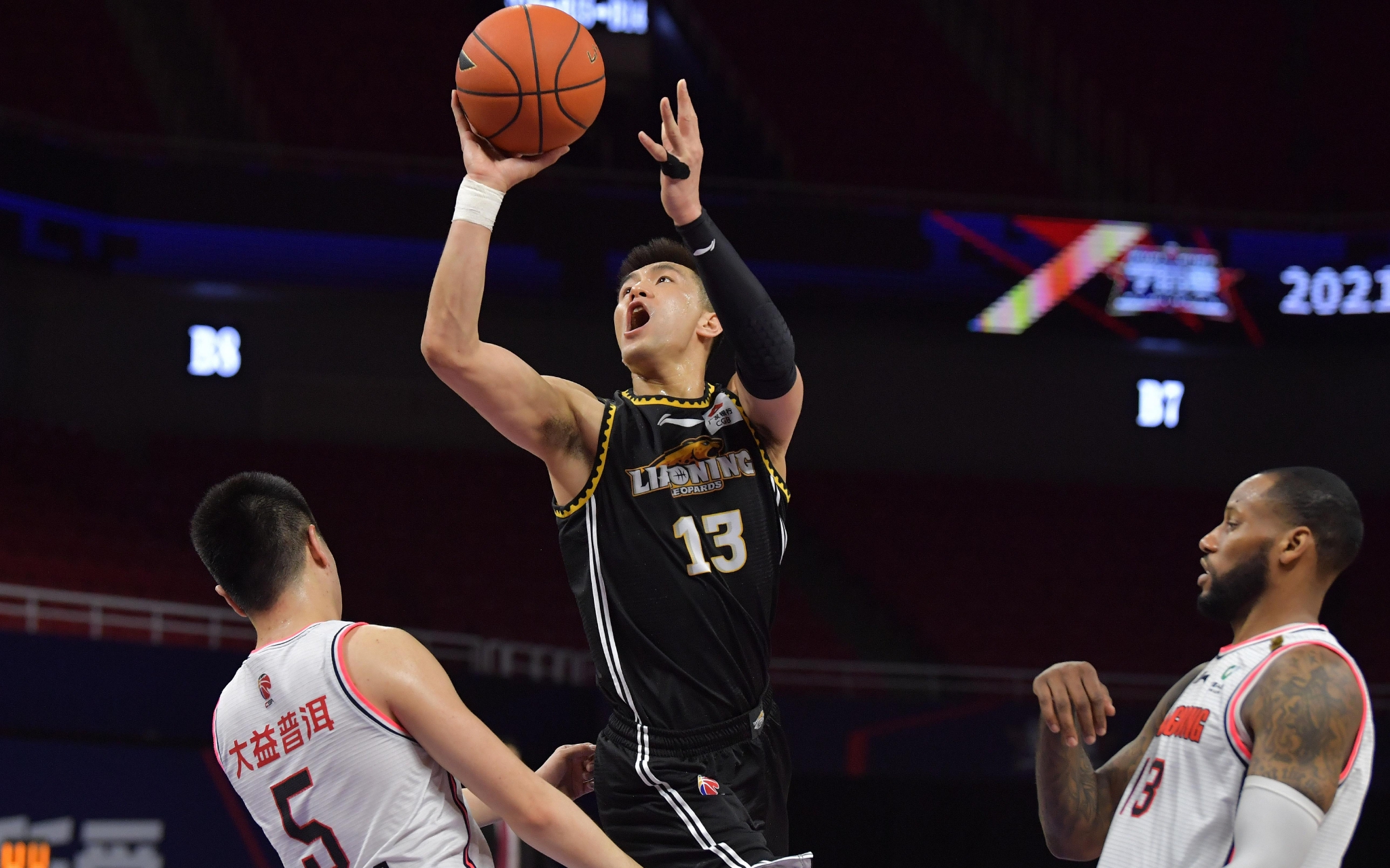 险胜篮网 险胜篮网